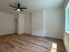 5435 Black St, Unit Apartment 1 in Pittsburgh, PA - Building Photo - Building Photo