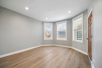 624 N Monticello Ave in Chicago, IL - Building Photo - Building Photo