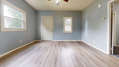 34 Auburn Ave in Shelby, OH - Building Photo - Building Photo