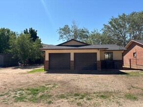 34 E 350 N in Hurricane, UT - Building Photo - Building Photo