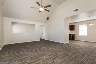 1049 Misty Meadows Ln in Hampton, GA - Building Photo - Building Photo