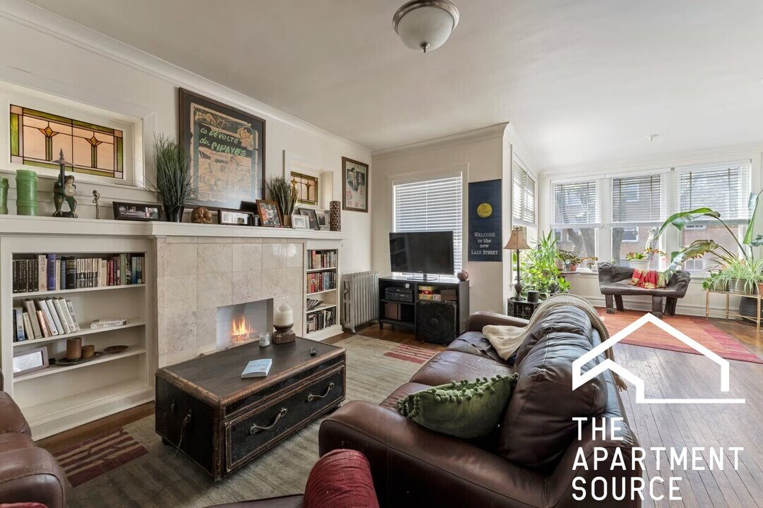 1432 W Jonquil Ter, Unit 2 in Chicago, IL - Foto de edificio