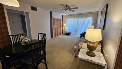 2211 Belleair Rd in Clearwater, FL - Building Photo - Building Photo