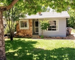 363 N 300 W in Kanab, UT - Building Photo