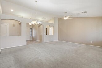 5339 W Kaler Cir in Glendale, AZ - Building Photo - Building Photo