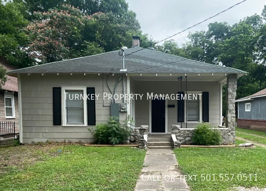 1315 W 16th St in North Little Rock, AR - Building Photo
