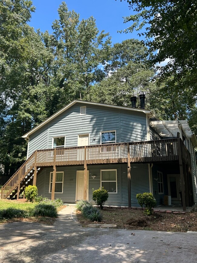 property at 1232 Hanover Pl