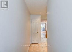 75 Turntable Crescent in Toronto, ON - Building Photo - Building Photo