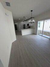 2341 Suanne Ave in Eustis, FL - Foto de edificio - Building Photo