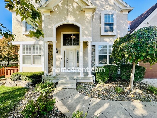 15565 S Blackfeather St in Olathe, KS - Building Photo - Building Photo