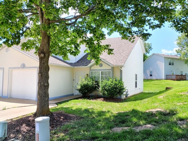 3527 Prescott Dr in Columbia, MO - Building Photo - Building Photo