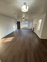 1327 Mountain Lake Rd in Dallas, TX - Building Photo - Building Photo