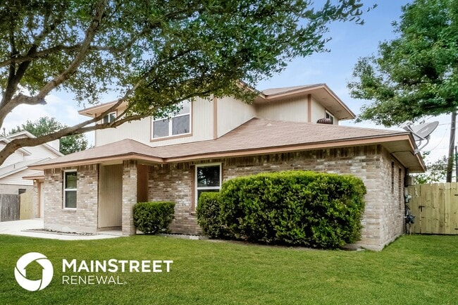 5311 Peppermint Ln in Kirby, TX - Foto de edificio - Building Photo