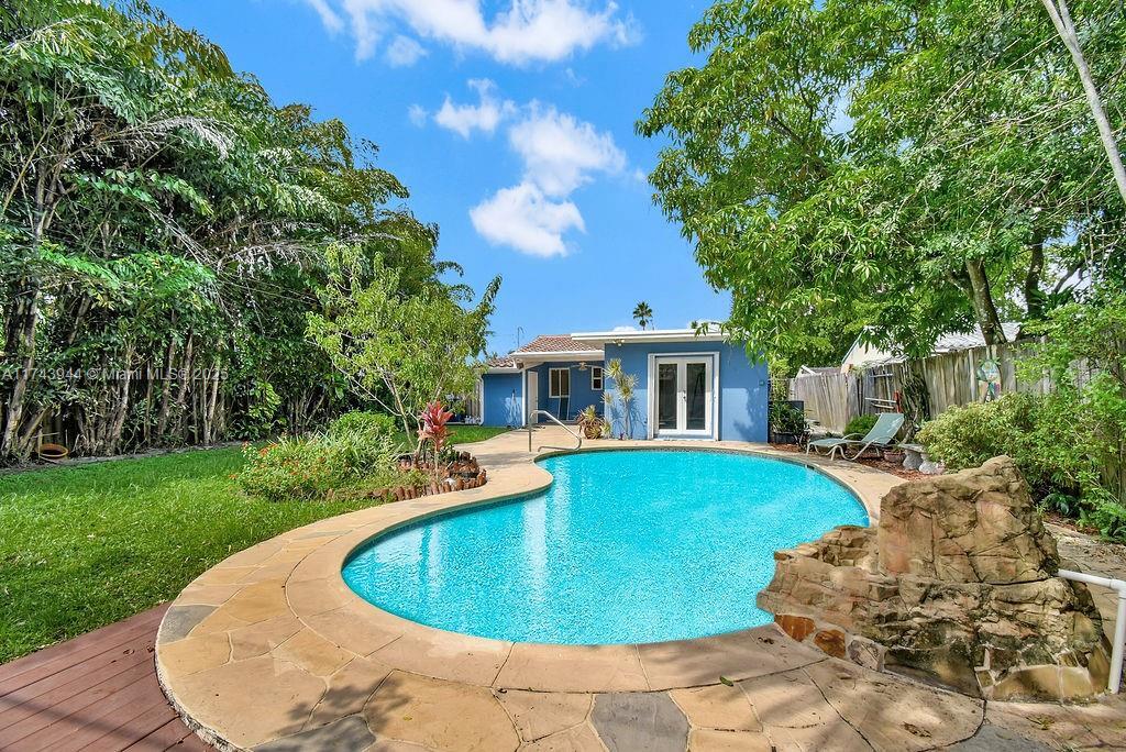 1328 N Andrews Ave in Fort Lauderdale, FL - Building Photo