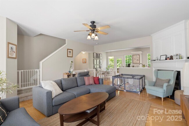 5405 Werburgh St in Charlotte, NC - Building Photo - Building Photo
