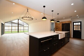 2310 Willowby Dr in Houston, TX - Building Photo - Building Photo