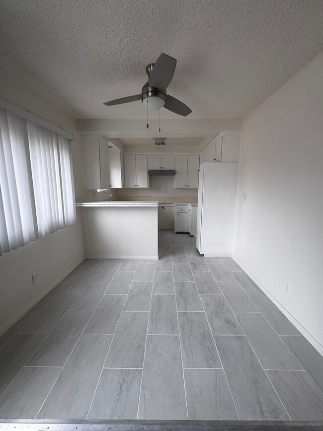 222 Lime St in Inglewood, CA - Building Photo - Building Photo