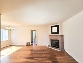 26 W 38th Ave in San Mateo, CA - Building Photo - Building Photo