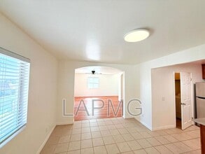 762 W 21st St in Los Angeles, CA - Building Photo - Building Photo