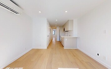 224 Lafayette St, Unit 3 in New York, NY - Building Photo - Building Photo