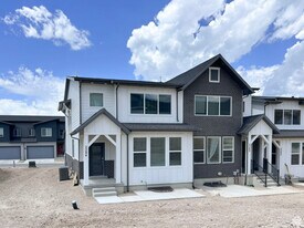 2284 Wildwood Ln in Daniel, UT - Building Photo
