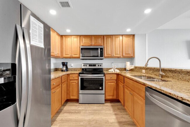 1700 N Ocean Blvd in Myrtle Beach, SC - Foto de edificio - Building Photo