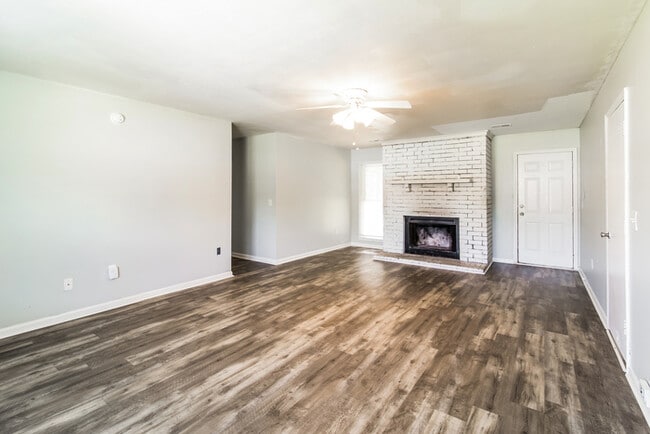 614 Beauregard Rd in Summerville, SC - Building Photo - Building Photo