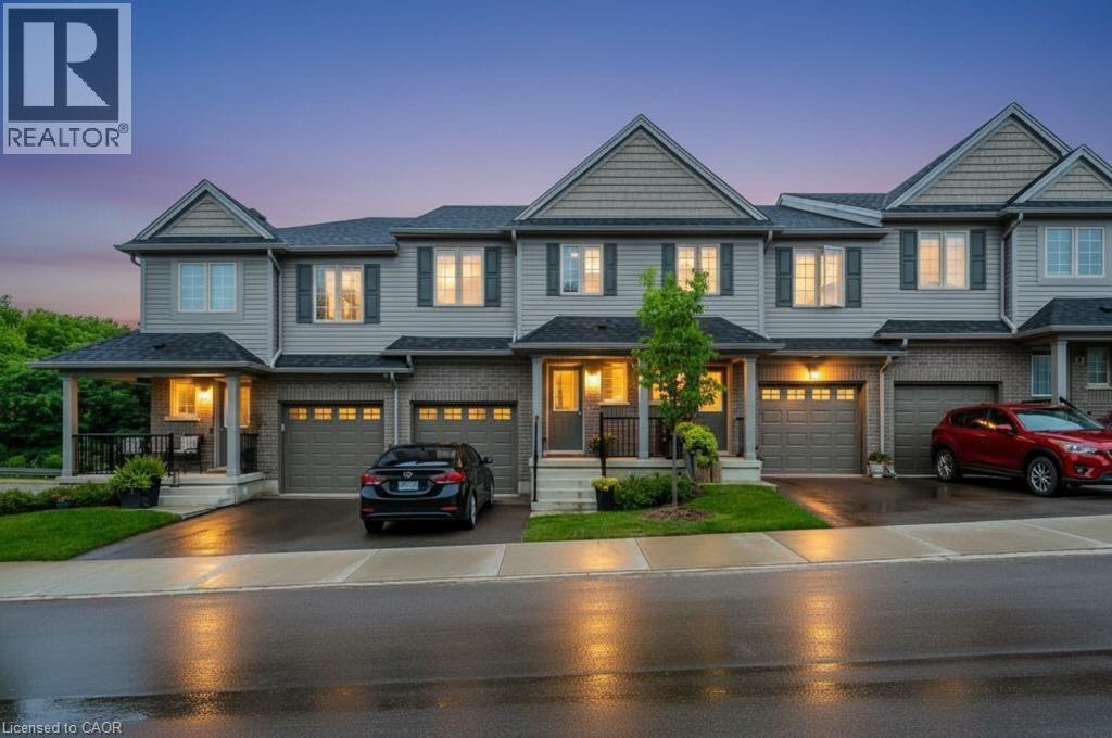 86 Erbsville Ct in Waterloo, ON - Building Photo