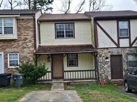 1575 Jacks Dr in Tallahassee, FL - Building Photo