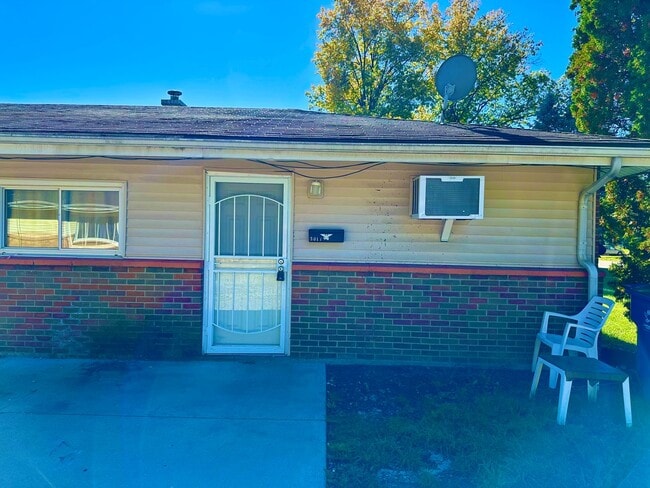 property at 3017 Northgate Ave