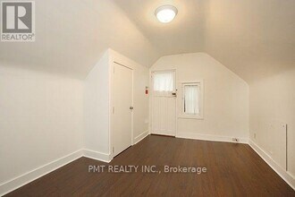 7 Harvard Ave in Toronto, ON - Building Photo - Building Photo