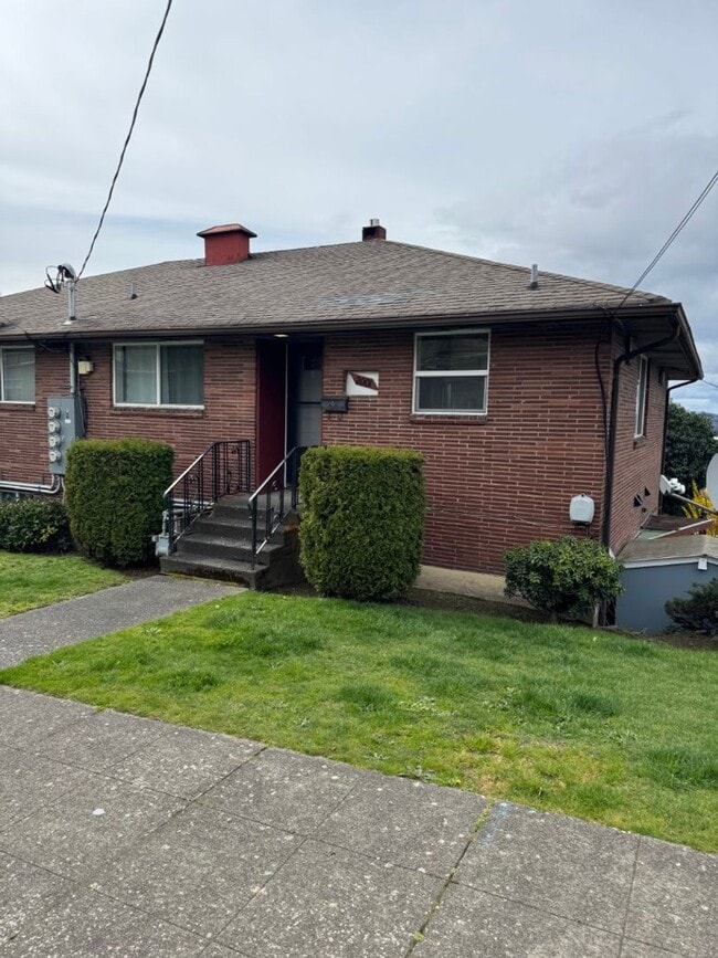 2001 13th Ave S in Seattle, WA - Building Photo - Building Photo
