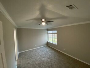 14322 Blue Falls Dr in Sugar Land, TX - Foto de edificio - Building Photo