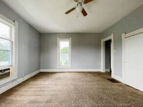 545 W State St in Albany, IN - Building Photo - Building Photo