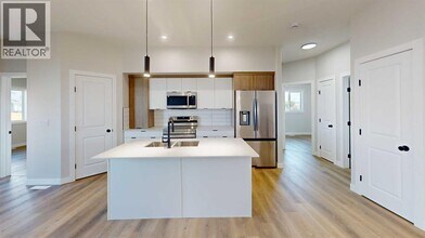 10201-10126 126 Ave in Grande Prairie, AB - Building Photo - Building Photo