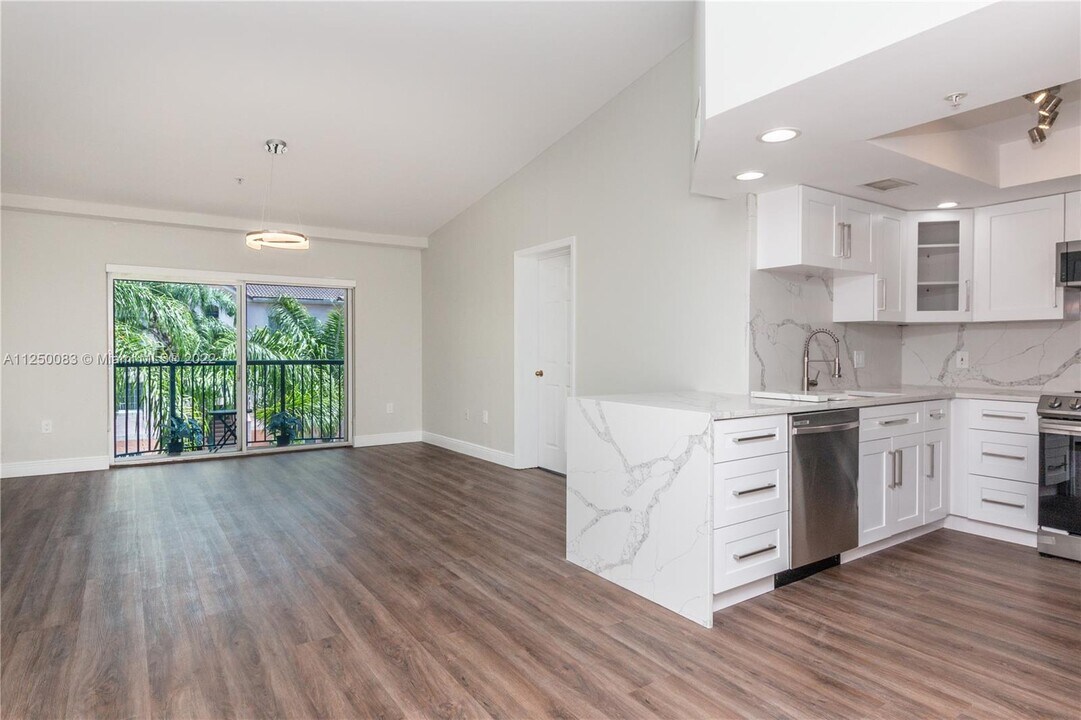 2021 SE 10th Ave-Unit -209 in Fort Lauderdale, FL - Foto de edificio