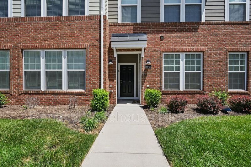 4642 Wistar Creek Dr in Henrico, VA - Building Photo