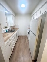 DR 2101 16th Street (Nomad Apartments) in Lubbock, TX - Building Photo