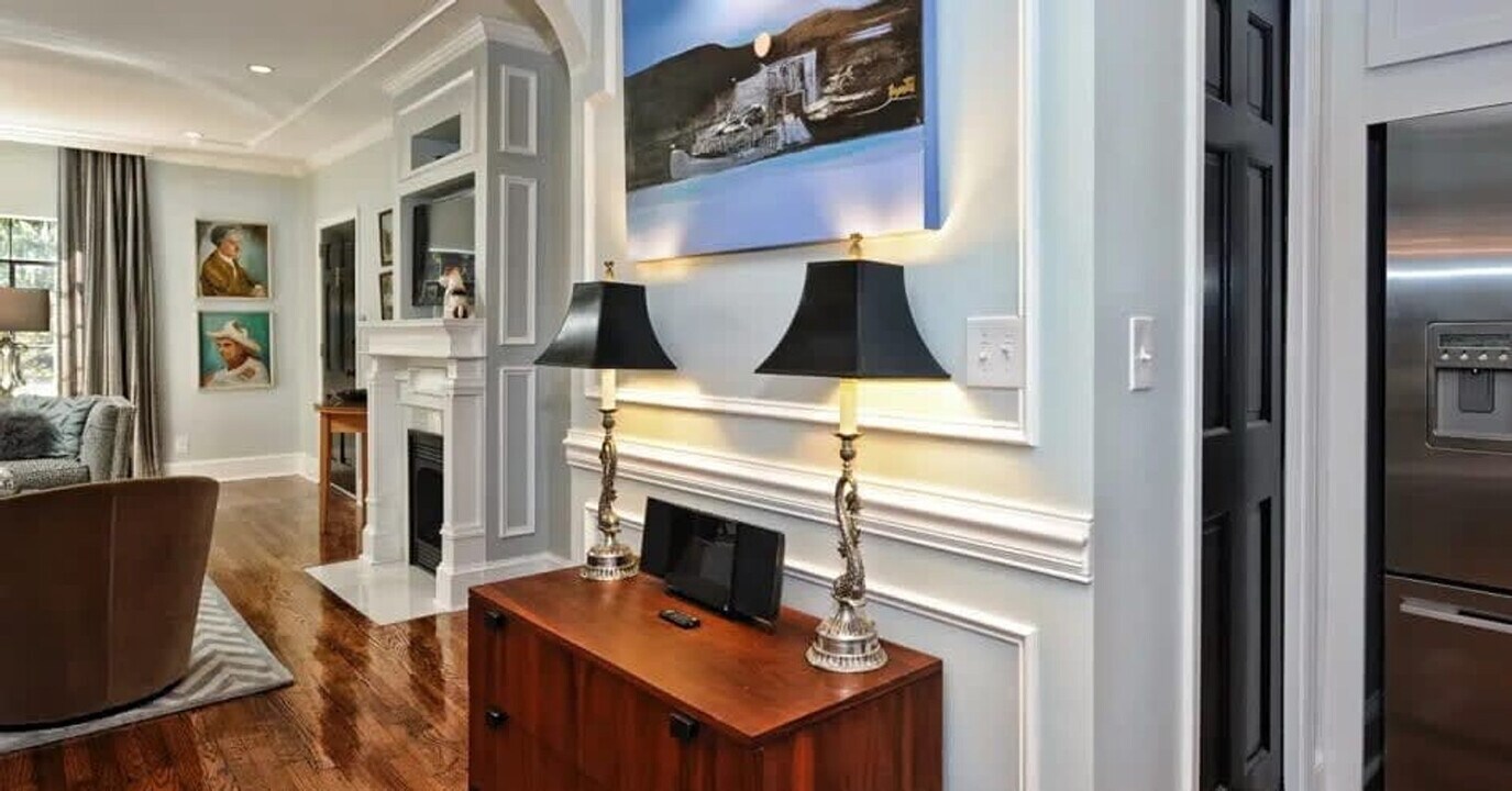 600 Hermitage Ct in Charlotte, NC - Building Photo