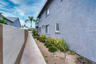 836 S Claudina St in Anaheim, CA - Building Photo - Building Photo