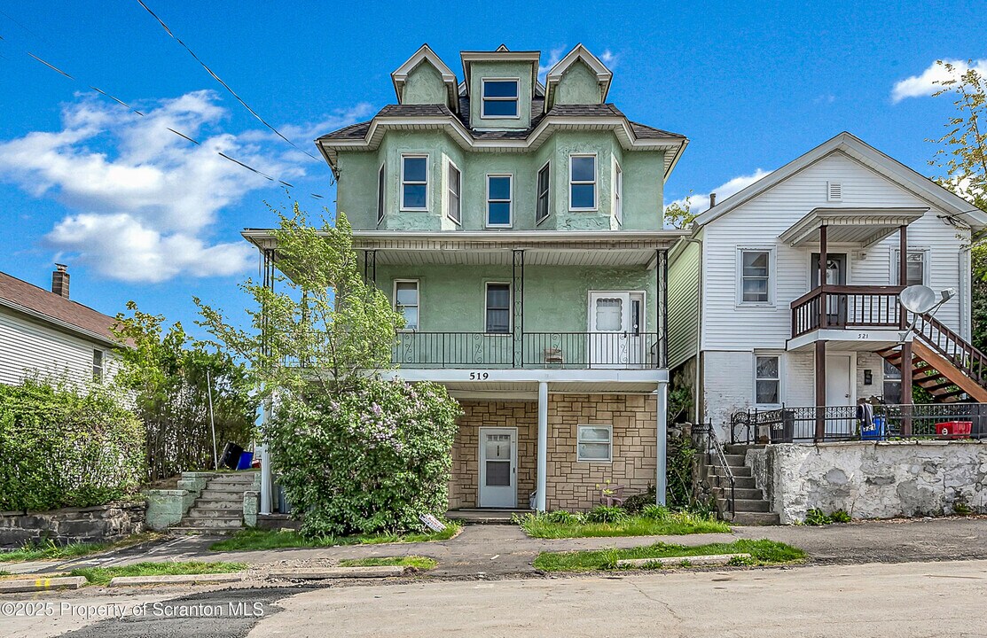 519 Cherry St in Scranton, PA - Building Photo