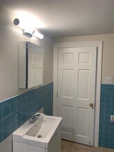 219 Albion St, Unit 3 in Wakefield, MA - Foto de edificio - Building Photo