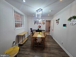 457 N Edgewood St in Philadelphia, PA - Foto de edificio - Building Photo