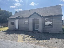173 N Seneca Rd in Eugene, OR - Building Photo