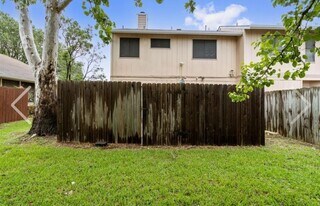 1009 Markham Ln in Austin, TX - Building Photo