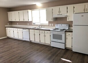 1420 Choctaw St in Leavenworth, KS - Building Photo - Building Photo