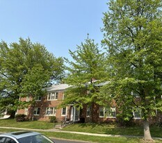 2270 Noble Rd in Cleveland Heights, OH - Building Photo