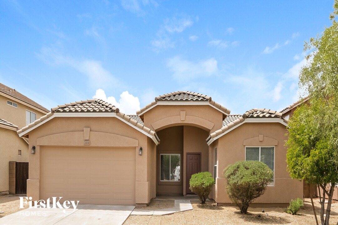 2003 W Burgess Ln in Phoenix, AZ - Building Photo