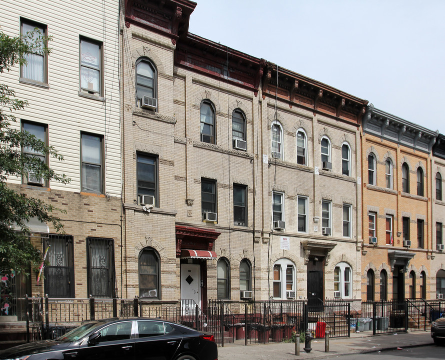 153 Bleecker St in Brooklyn, NY - Building Photo