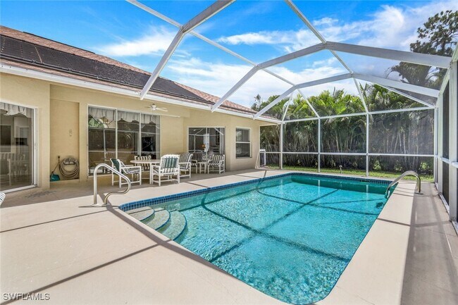 5110 Brixton Ct in Naples, FL - Foto de edificio - Building Photo